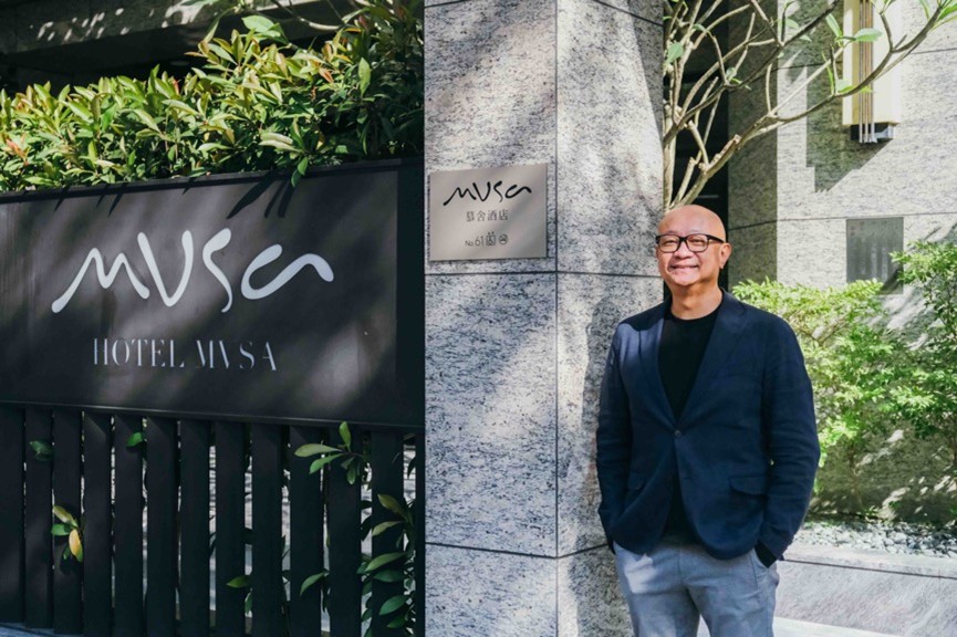 目前仍在多所學校教EMBA的王劭仁，其實還有個大夢，就是希望能花更多時間做教育，用他的資歷、能力和在飯店餐飲業的國際資源，扮演老師的角色與更多人傳授分享。