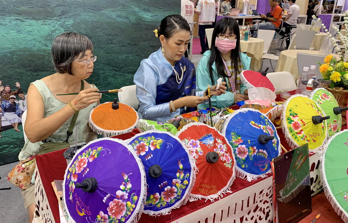 雨傘彩繪，可讓參展人宛如身臨其境感受泰國風情。圖片來源：泰國觀光局