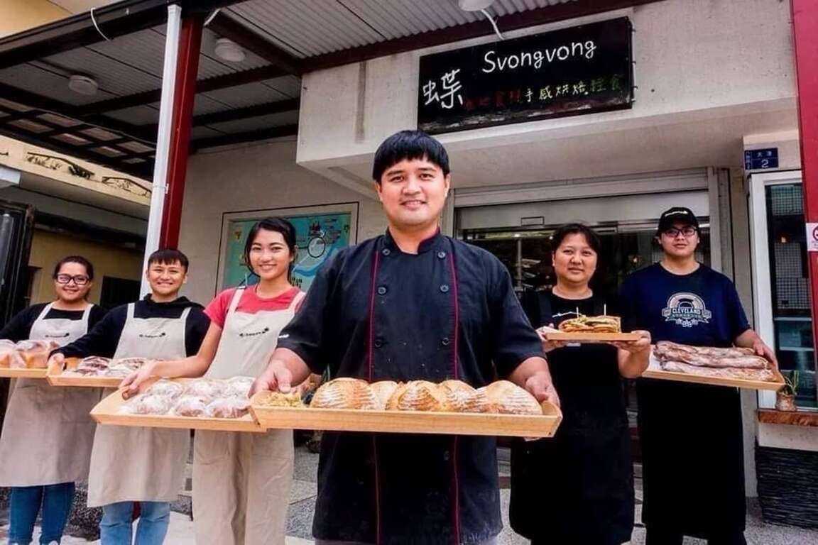 活動現場有原鄉麵包等特色美食。圖片來源:高雄市政府