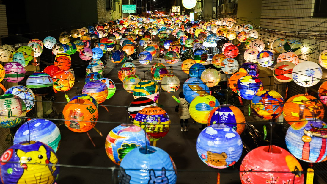 2024普濟燈會日期為2/4～3/9，1800盞彩繪燈籠亮起璀璨燈海。圖片來源：台南市政府